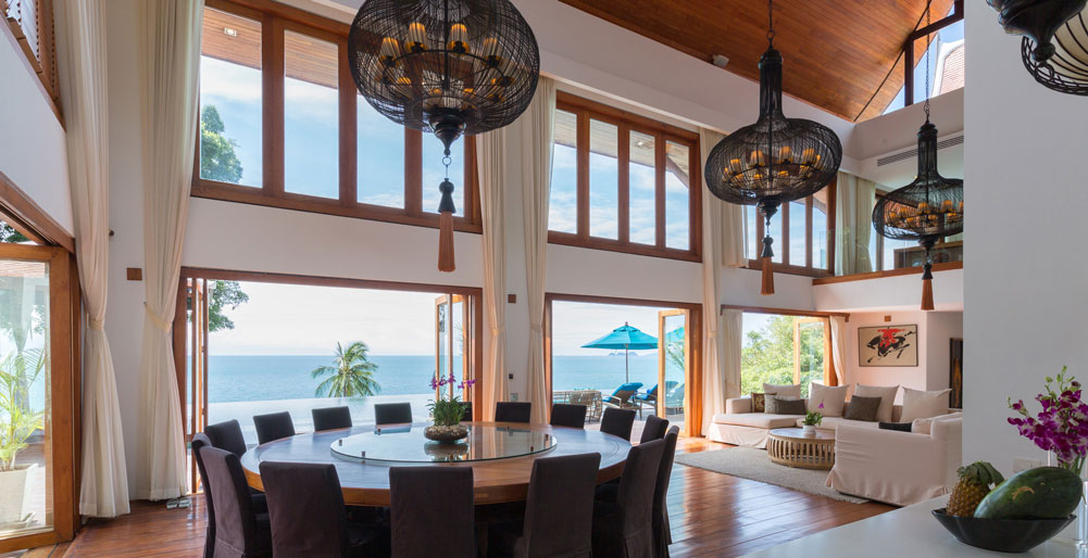 Villa Riva - Lavish dining room with a view